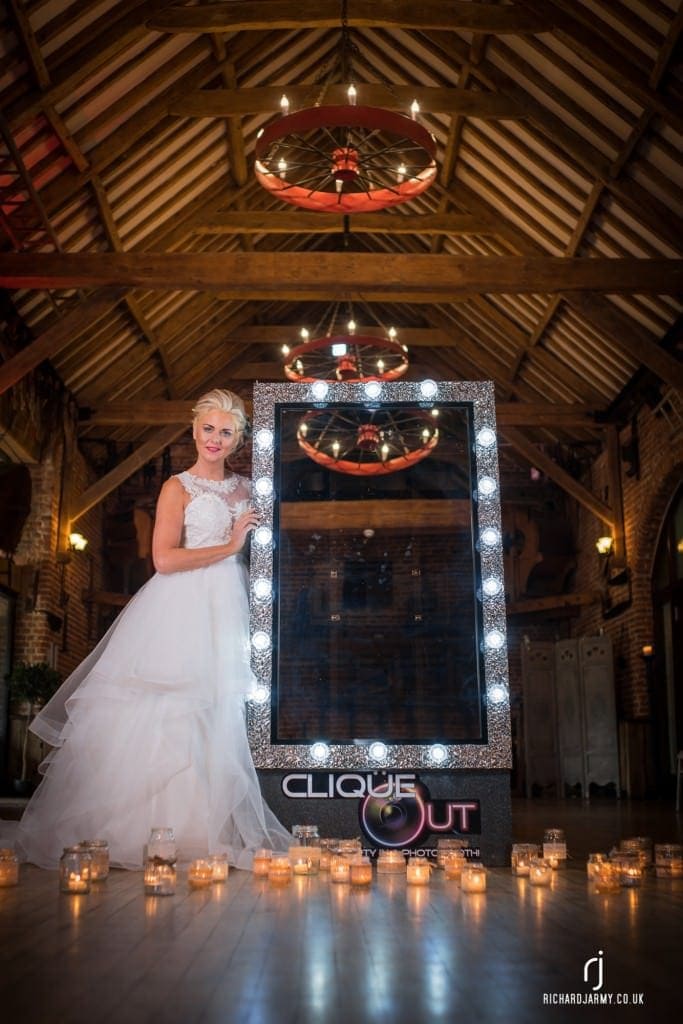 Hunters Hall - Clique Out - Norfolk - Richard Jarmy Photography - Wedding commercial event Photographer